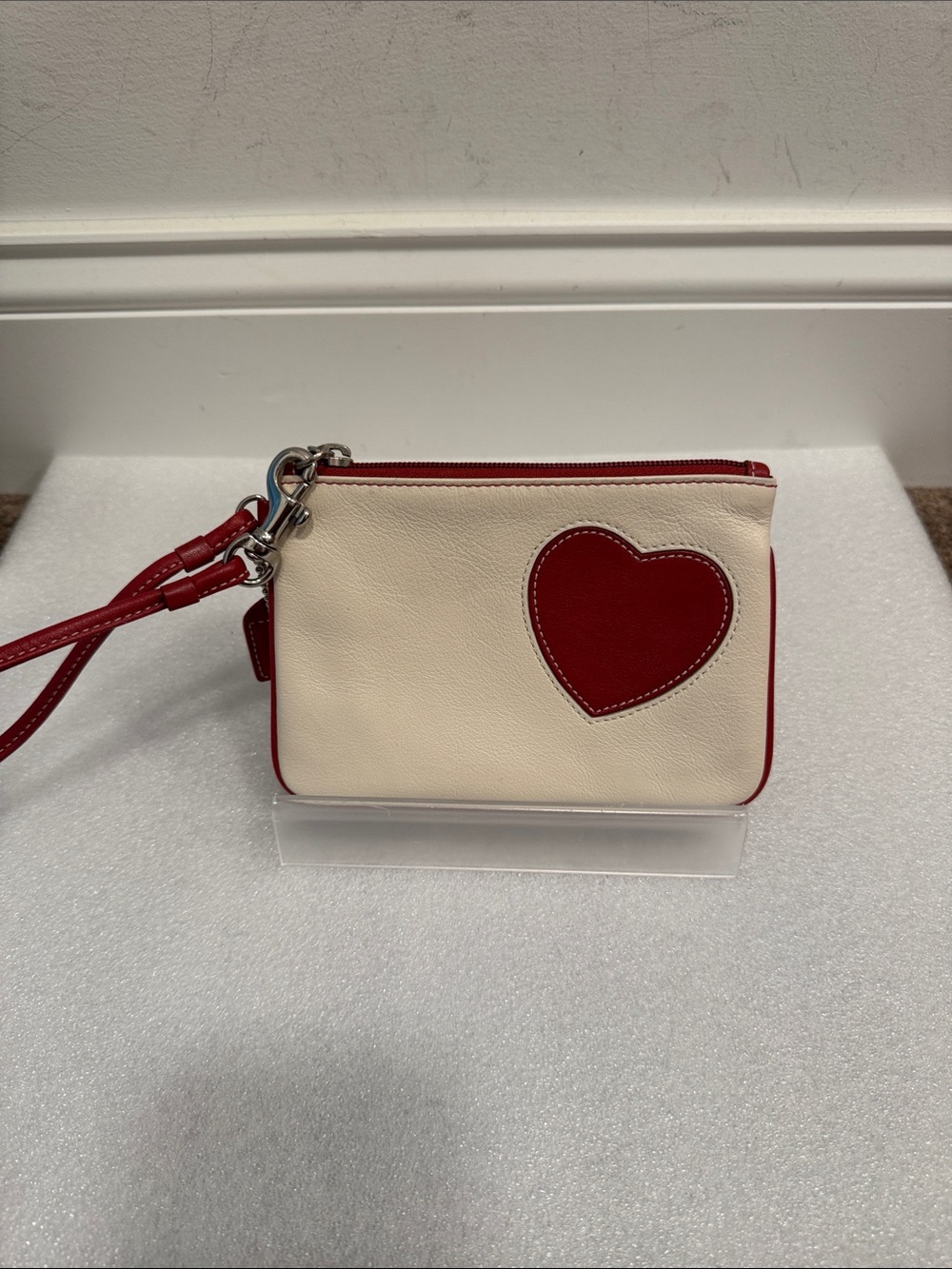 Coach heart wristlet wallet with hangtag